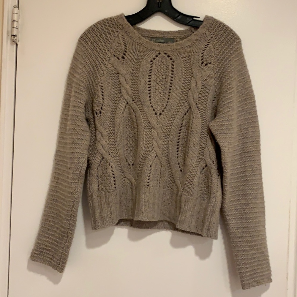 Woman’s 27 miles cashmere sweater